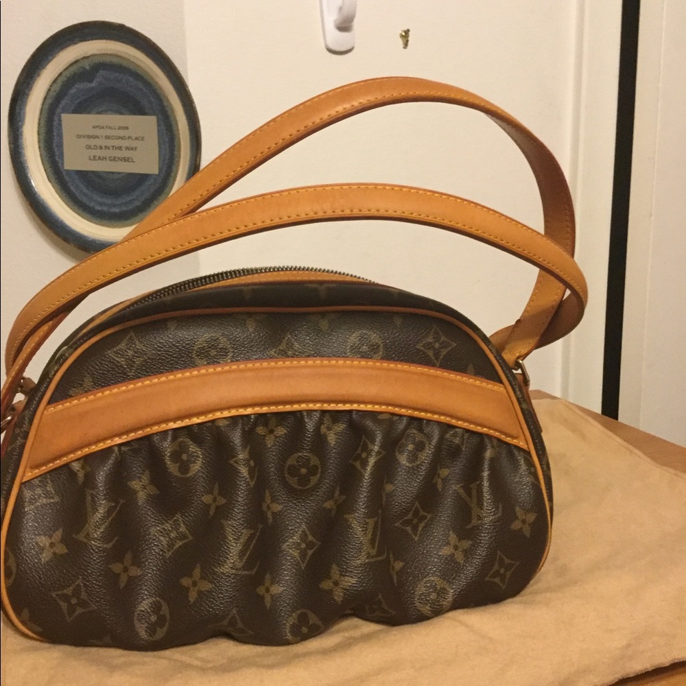 Louis Vuitton Vienna Klara SOLD ๐๐๐ - Picture 5 of 12